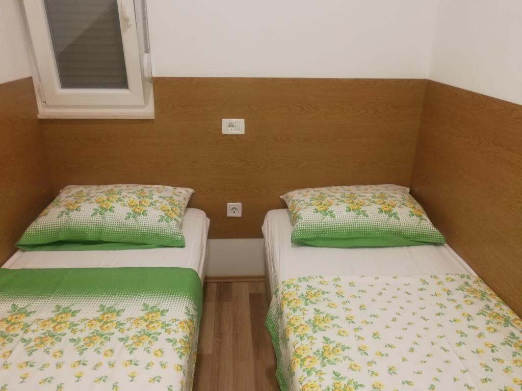 Apartman Darko Rogoznica  Esterno foto