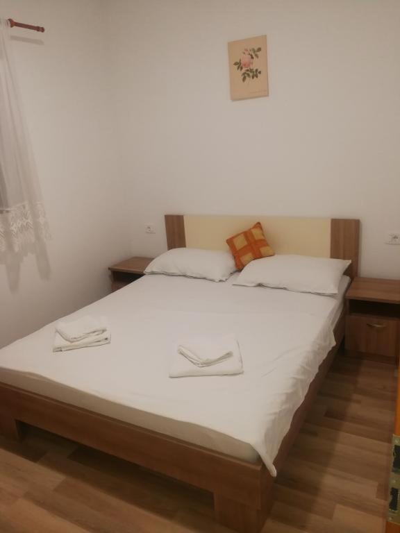 Apartman Darko Rogoznica  Esterno foto