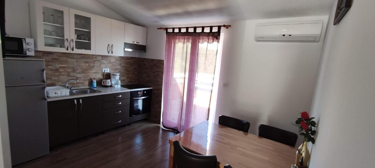 Apartman Darko Rogoznica  Esterno foto